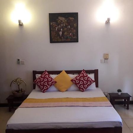 Chelsea Villa Bnb Коломбо Экстерьер фото
